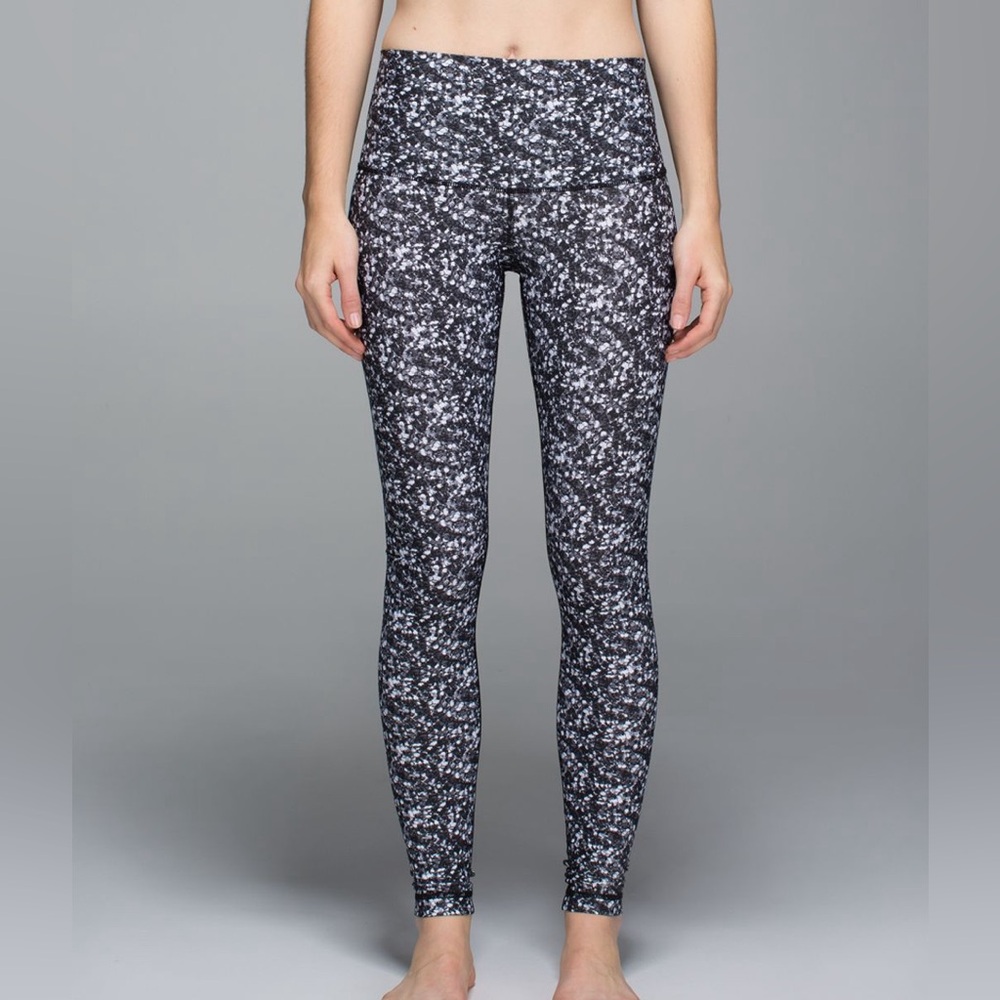Lululemon Shine Tight Roll Down Shimmy Shimmer yoga Leggings Black White Sz 6